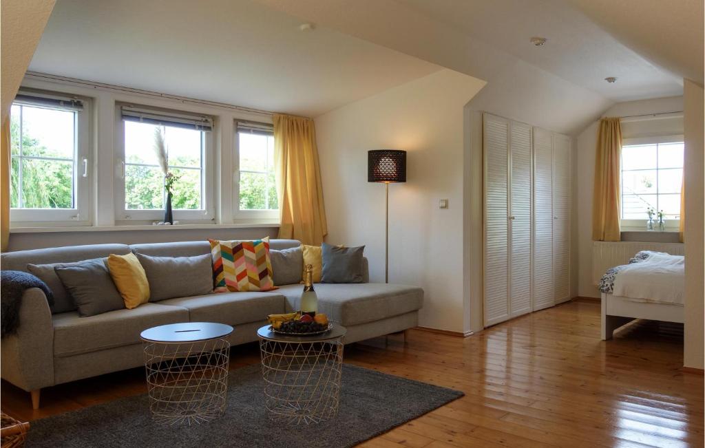 Stunning Home In Duingen With Wifi photo 2