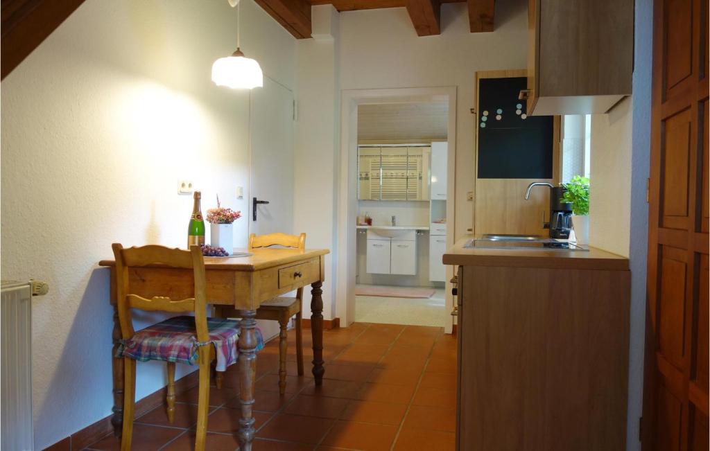Stunning Home In Duingen With Wifi photo 3
