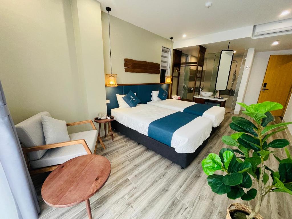 Khách sạn The Light