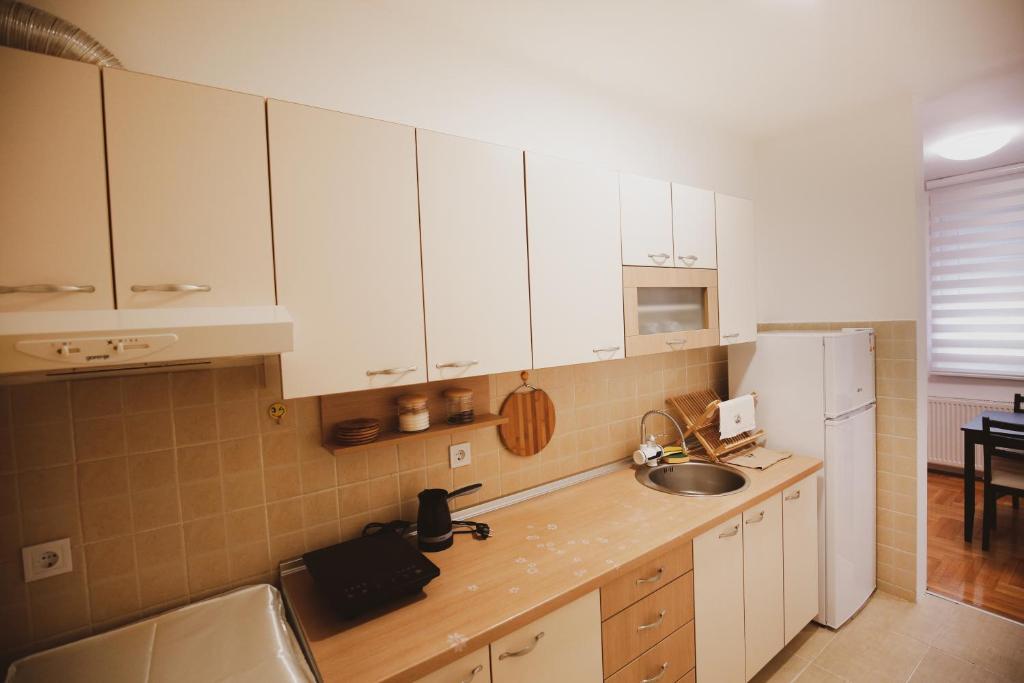 Apartman 4, Sinđelićeva 40 photo 4
