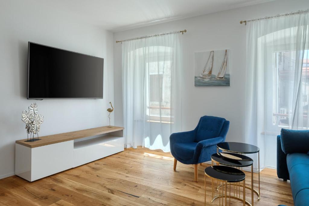 Deluxe Apartment Antonija photo 3