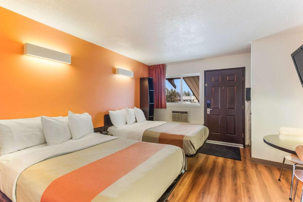 Motel 6-Lethbridge, AB photo 4