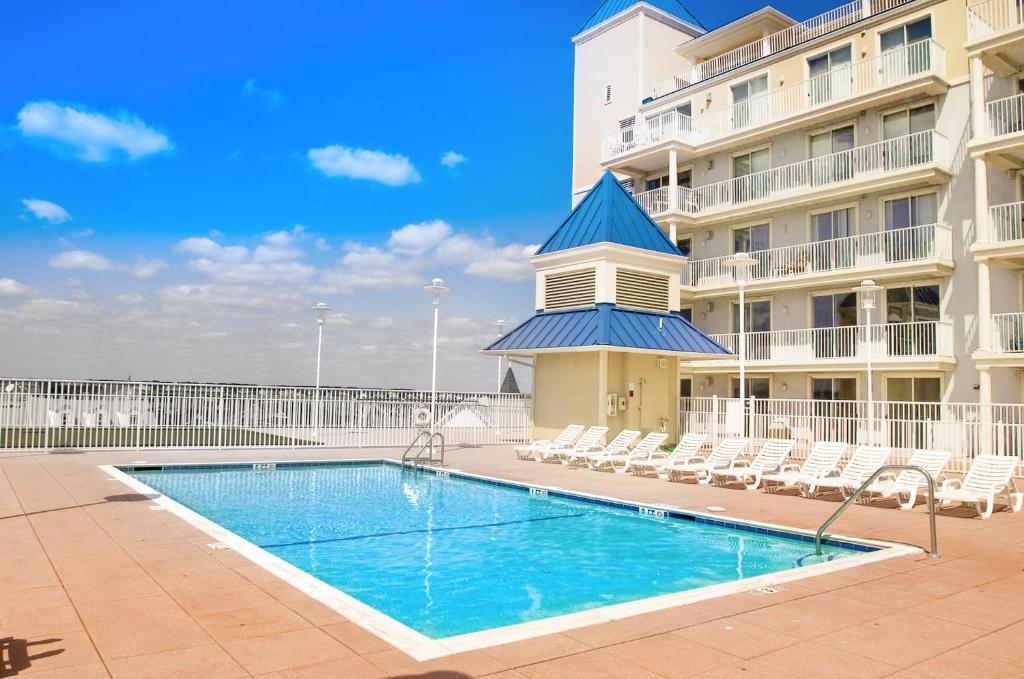 Belmont Towers 505 photo 4