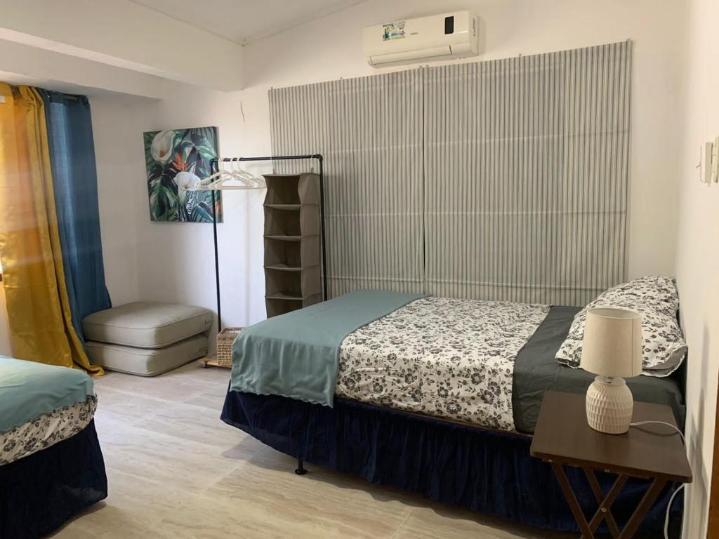 JOEBI'S HOUSE walking distance to Rocky Cay beach ideal for families or groups photo 1