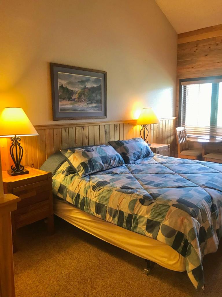 K-Suite-Mt View-Resort-Pool-Hot Tub-Near RMNP & WP photo 2
