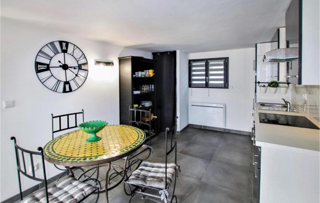 Beautiful Home In Les Angles With 3 Bedrooms, Wifi And Outdoor Swimming Pool photo 1