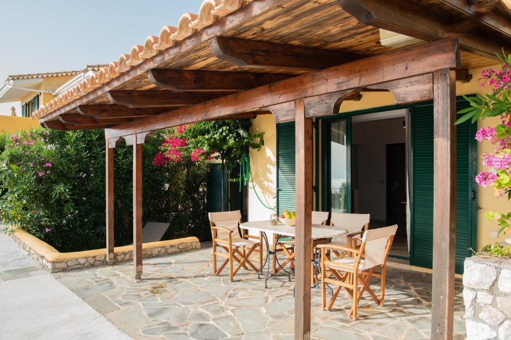 Villa Flisvos photo 1
