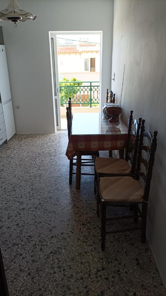 Kostas Maria Apartment 109m2 1st Floor photo 4