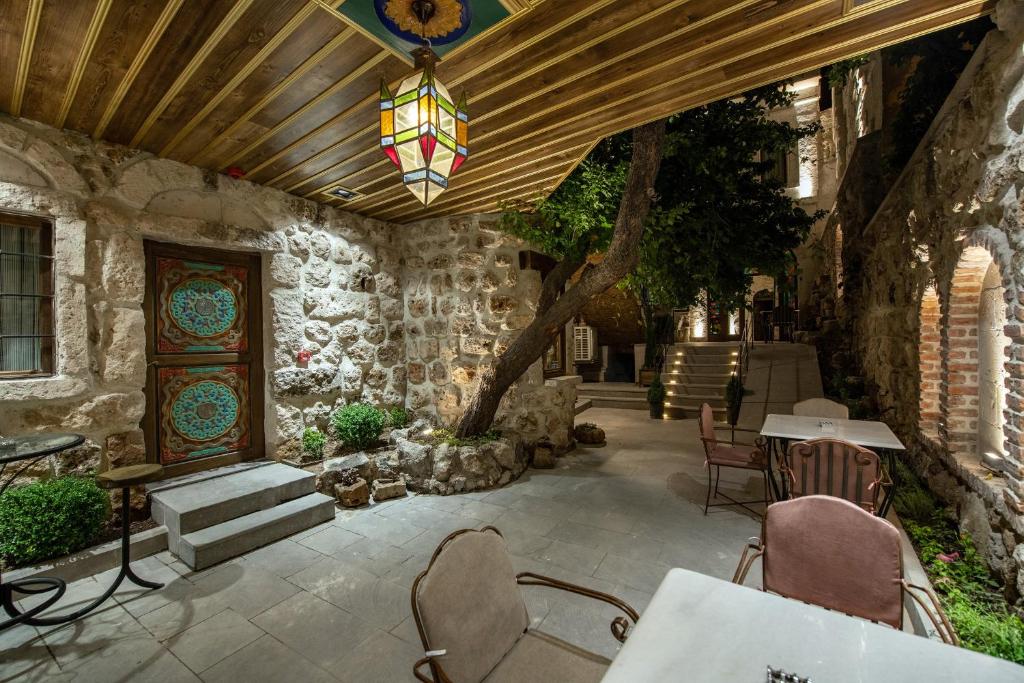 Foremanson Cave Hotel photo 1