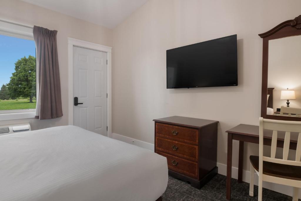 Canadas Best Value Inn & Suites-Charlottetown photo 2