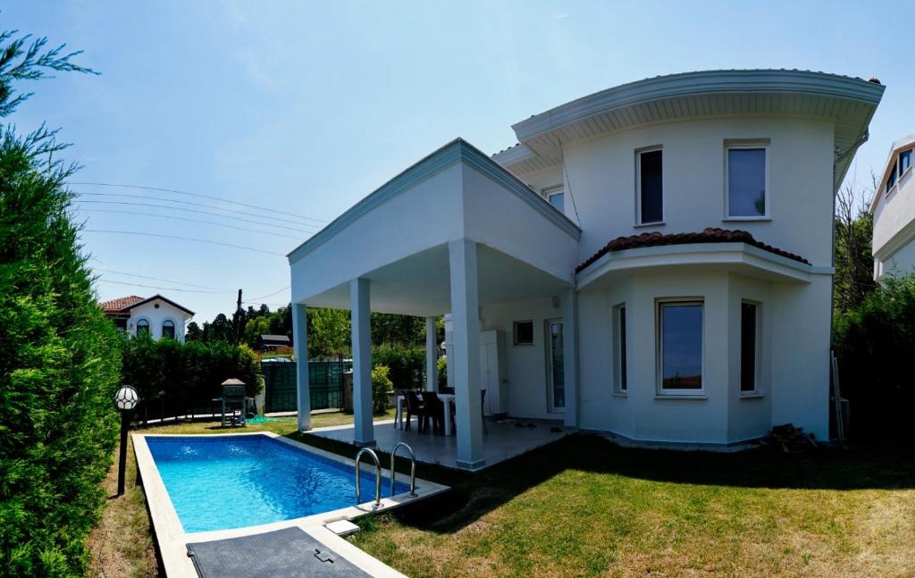 Sapanca Manzara Villa 2 Isıtma Havuzlu