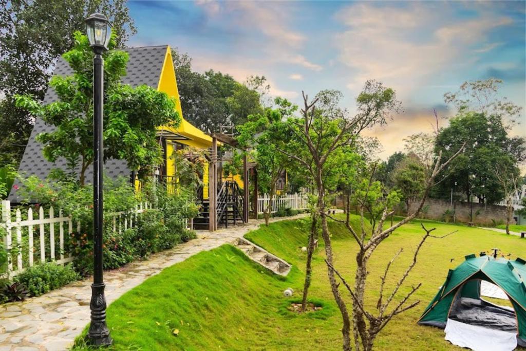 AKECHI 'S GARDEN - Venue Travel