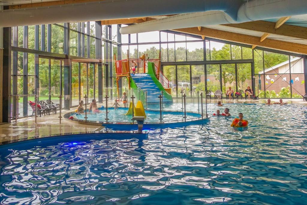 EuroParcs Ruinen Room Type - Velthorst Hottub 4