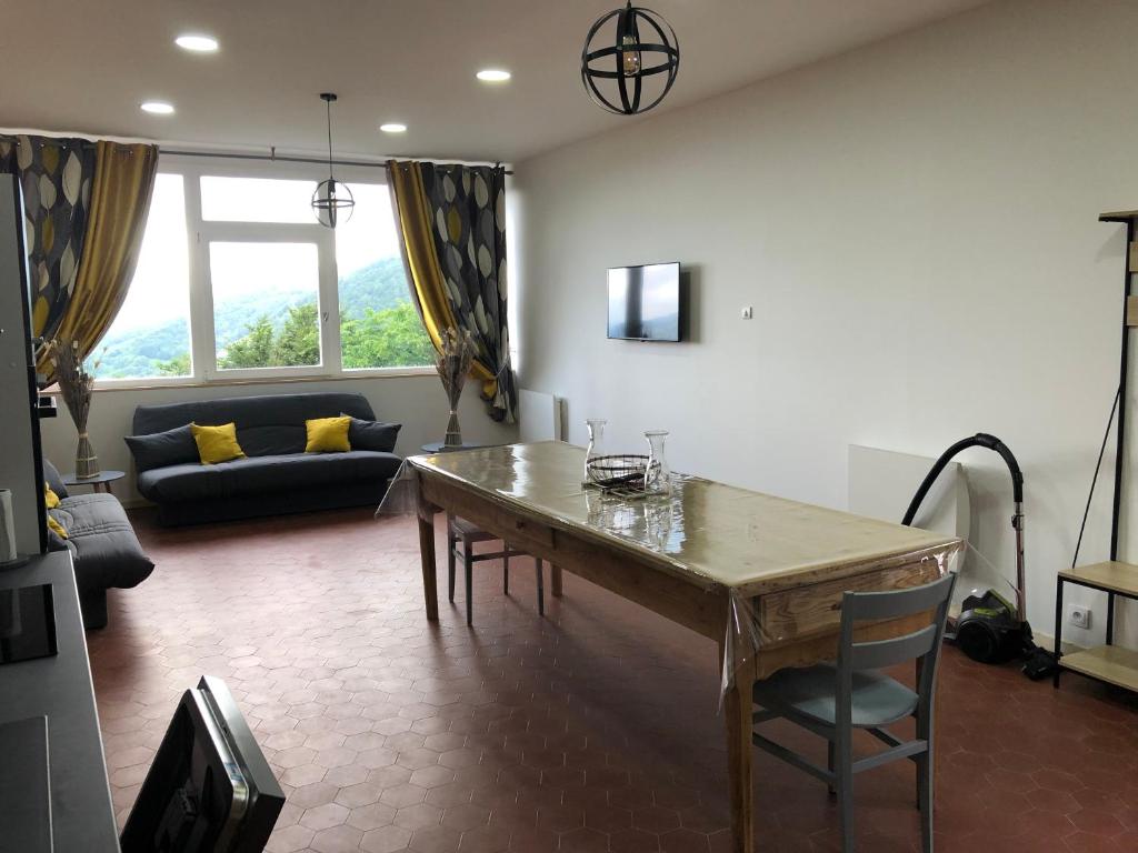 appartement 10 couchages le lioran bord rando/ski photo 1