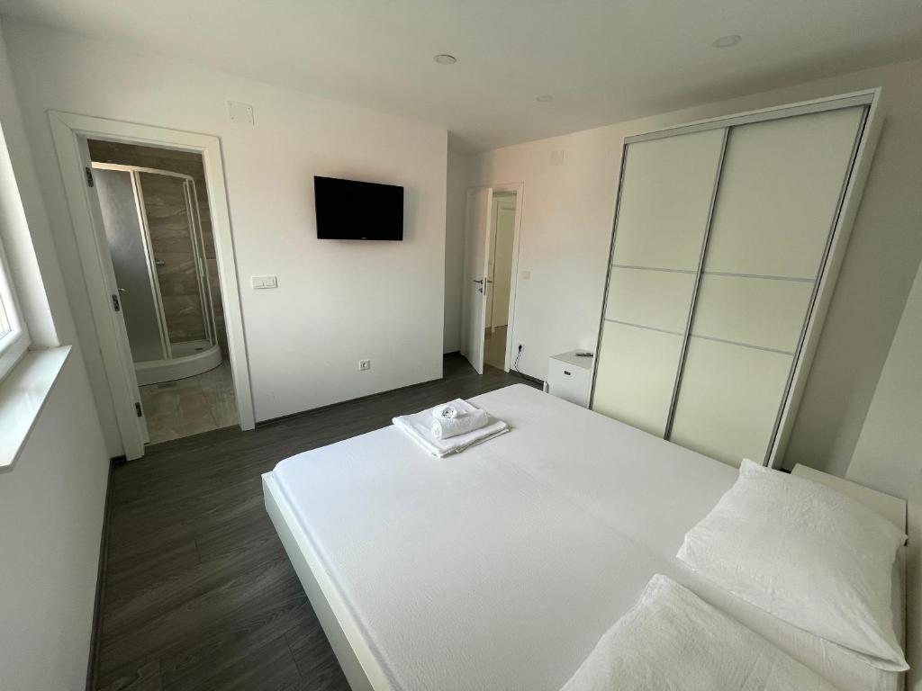 Apartments Vinko photo 4