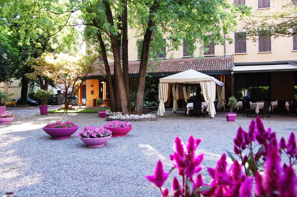 Albergo Ristorante Sant'Eustorgio photo 1