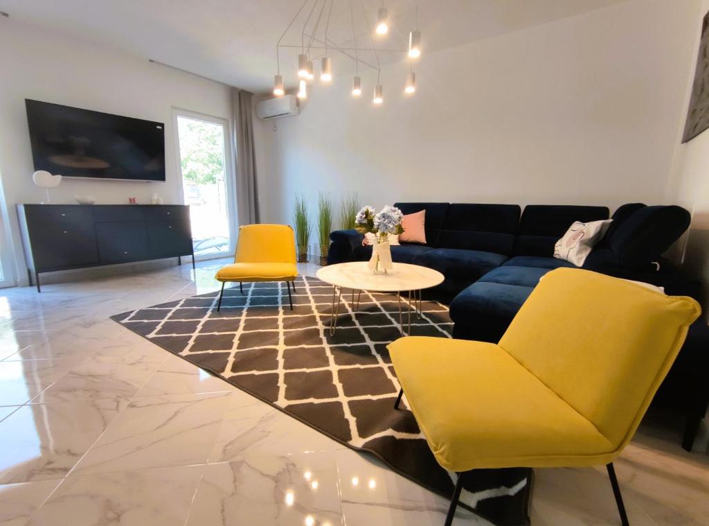 Villa Olive Hill photo 2