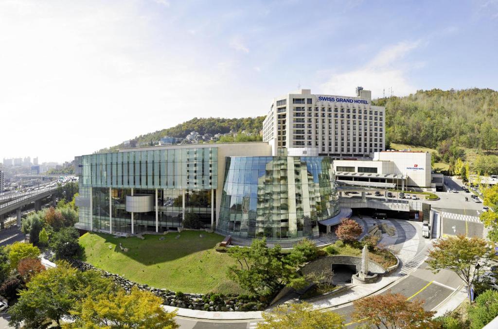 Swiss Grand Hotel Seoul & Grand Suite photo 2