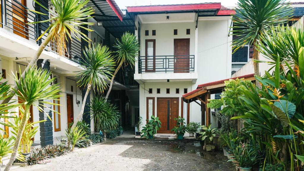 RedDoorz at Ampenan Mataram Lombok, Lombok