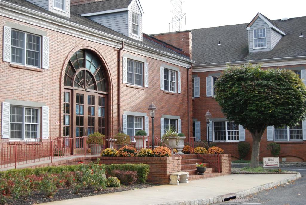 Colts Neck Inn Hotel image