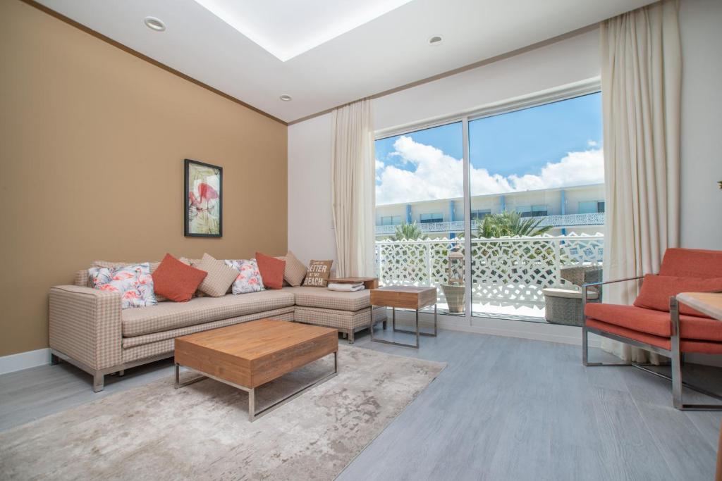 Luxury 1 bed apartment near Seven Mile Beach at The Grove - Villa Flamingo Haven photo 1