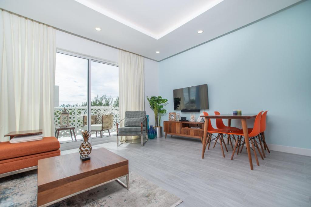 Luxury 1 bed apartment near Seven Mile Beach at The Grove - Villa Island Life photo 4