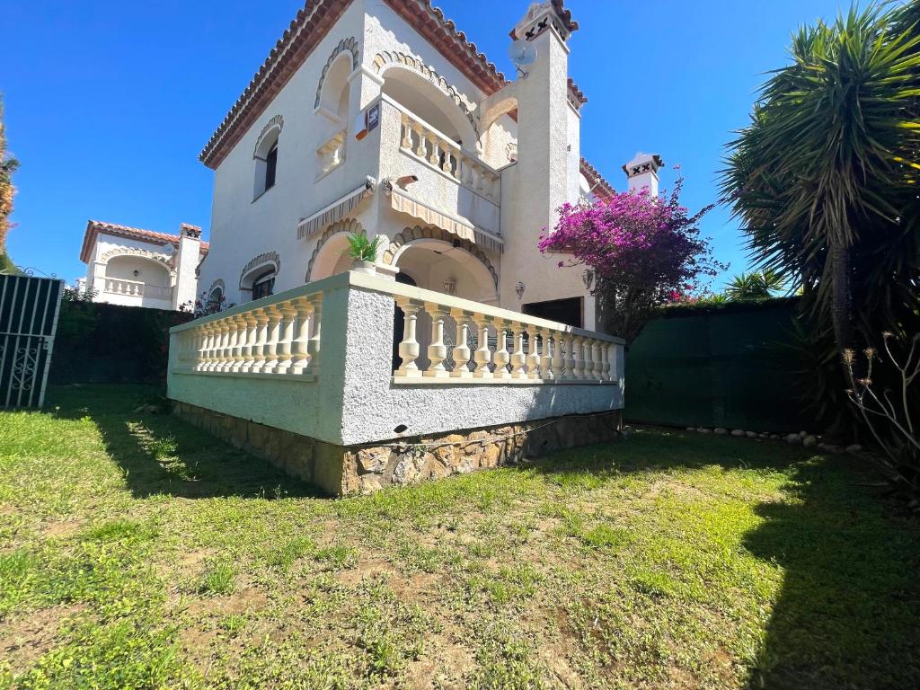 Arenda Pino Alto MASIA4 photo 1