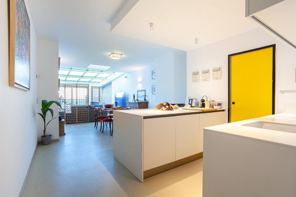 CASA UMI - Magnifique appartement avec accès privé à la mer et grande terrasse photo 4
