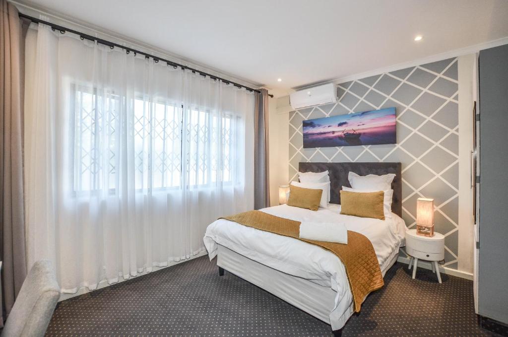 Casa Milner Guest House Room Type - Deluxe Queen Room