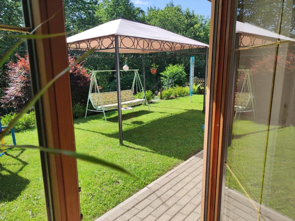 Ferienwohnung Schäfer mit direktem Zugang zum Garten photo 1