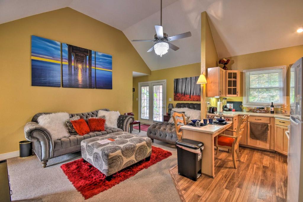 Bright Chesapeake Home Near Shopping and Dining photo 2