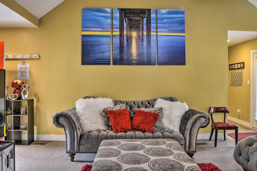 Bright Chesapeake Home Near Shopping and Dining photo 4