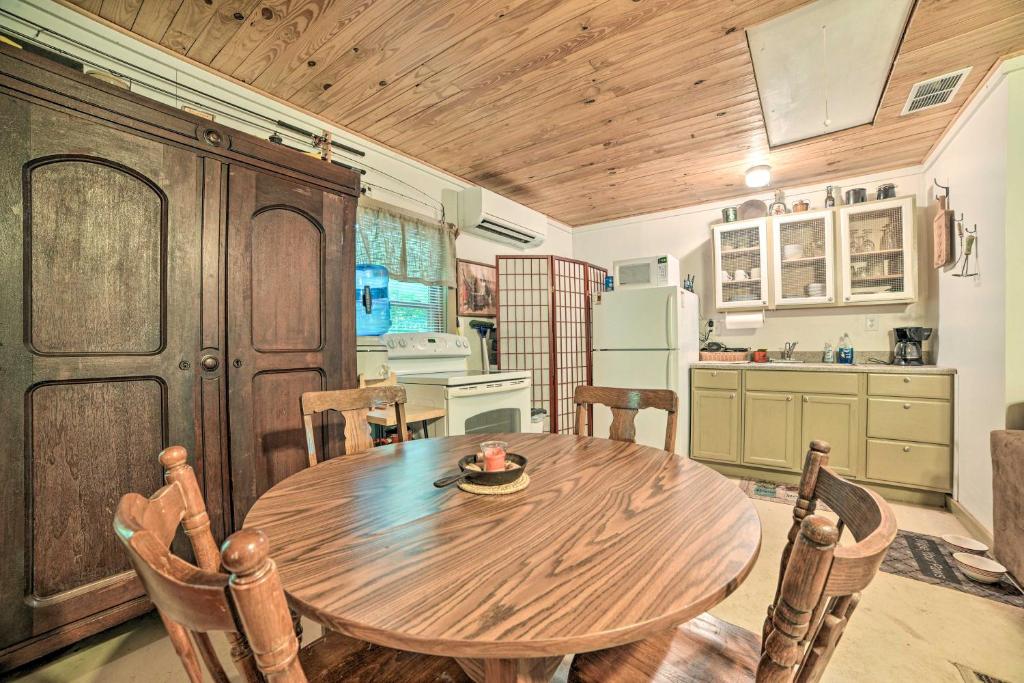 Private Murray Abode with Fire Pit Hunt and Fish photo 3
