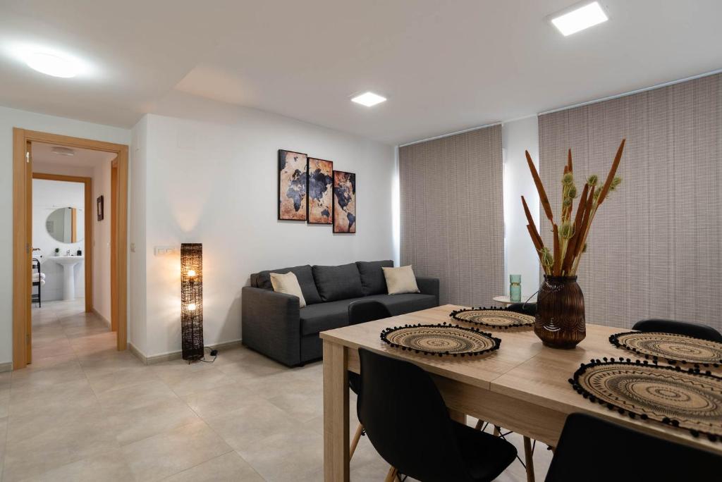 Nuevo y moderno apartamento con aire acondicionado - El Cid 4 photo 1