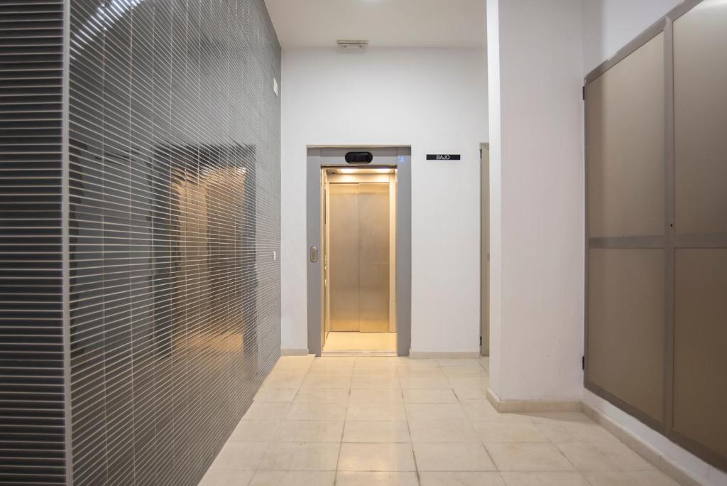 Nuevo y moderno apartamento con aire acondicionado - El Cid 4 photo 4