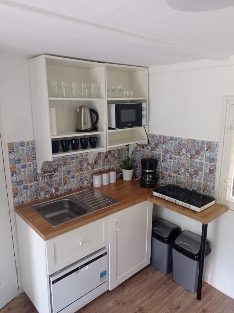 Akarattya Endless Summer Woodhouse photo 4