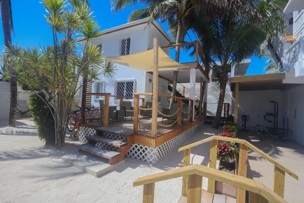 Treetops Hotel photo 4