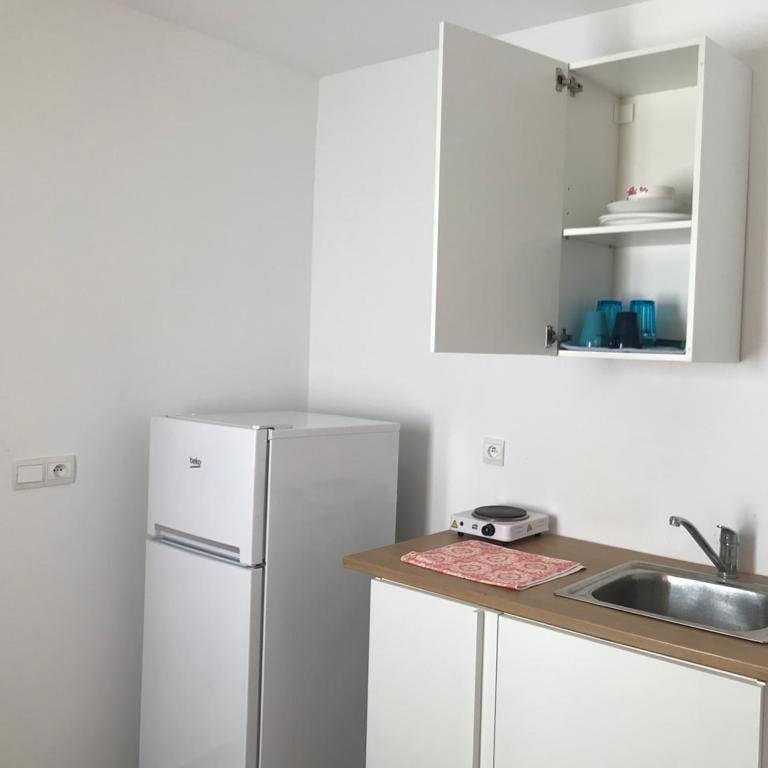 French Apartment With restaurant photo 4