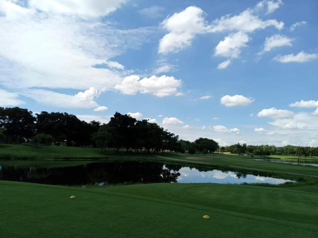 Uniland Golf & Resort photo 1