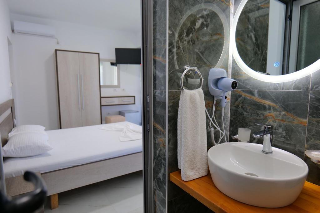 Hotel Joni Lukove photo 2