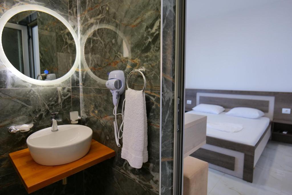 Hotel Joni Lukove photo 1