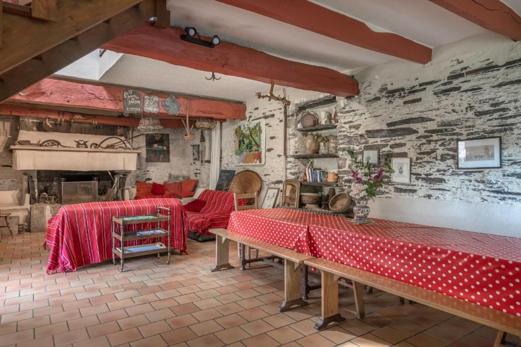 Charmante maison dans un ecrin de verdure a Rochefort en Terre photo 1