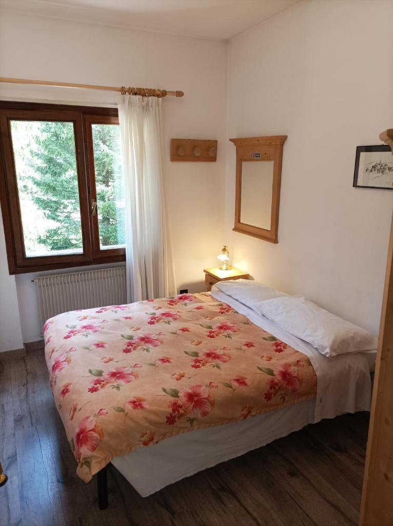 IHR Hotel Villa Emma - Tap to explore photos