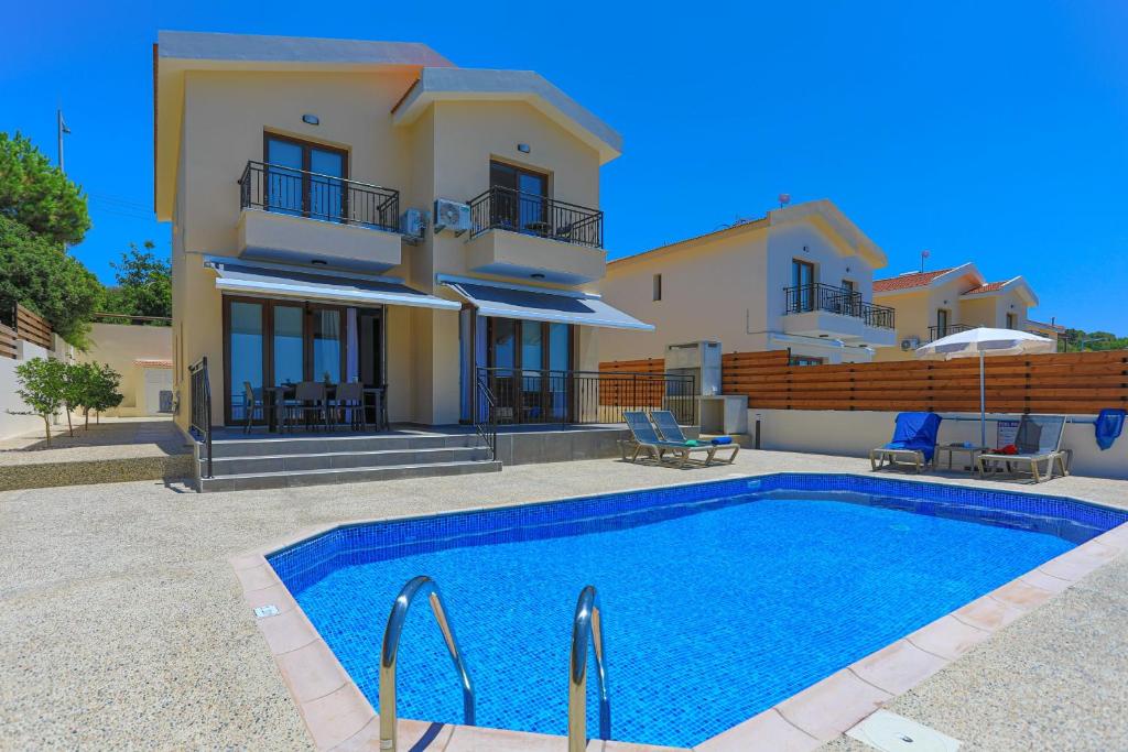Villa Salina photo 1