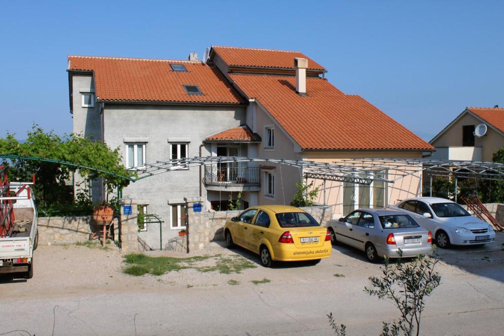 Apartments and rooms with parking space Njivice, Krk - 5458 photo 2
