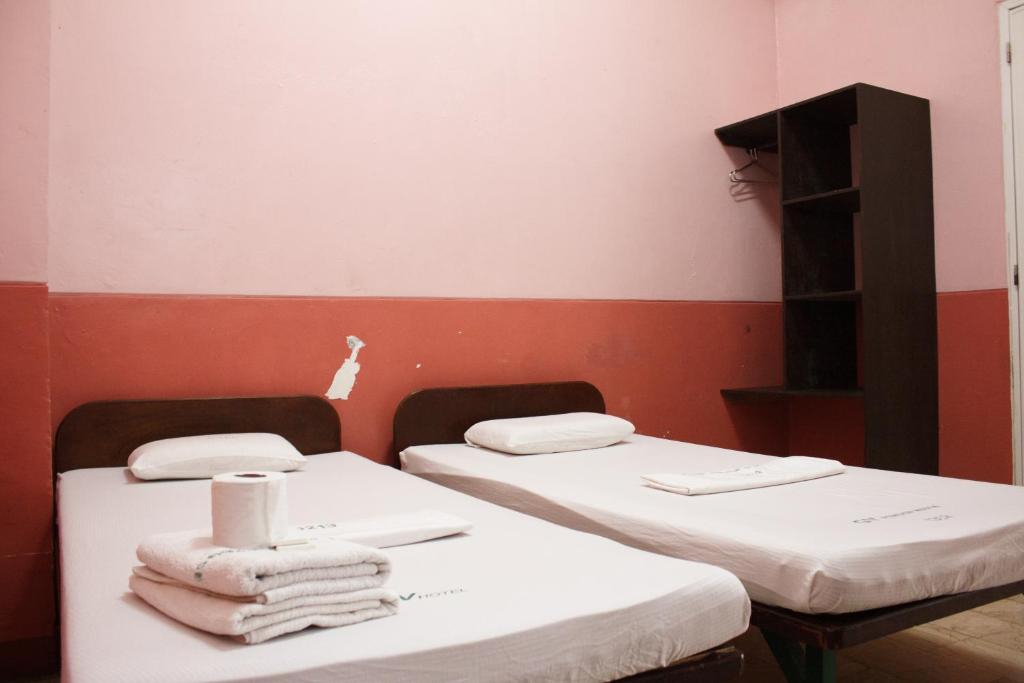 GV Hotel - Baybay photo 2