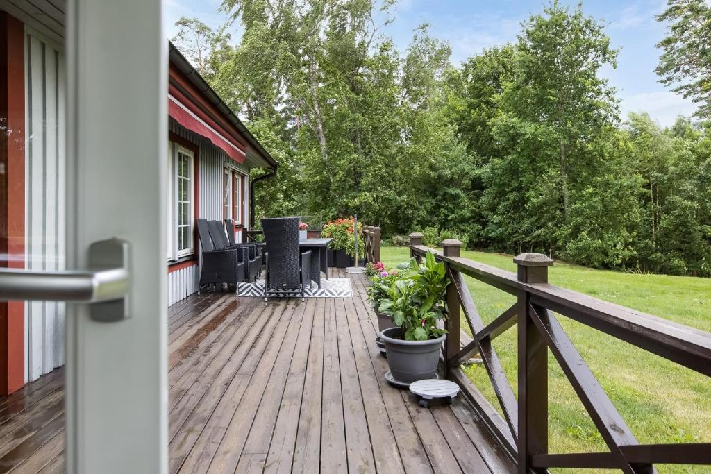 Holiday house in Holminge with panoramic views of Lake Bolmen photo 4