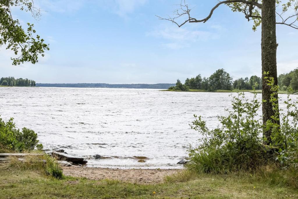 Holiday house in Holminge with panoramic views of Lake Bolmen photo 3