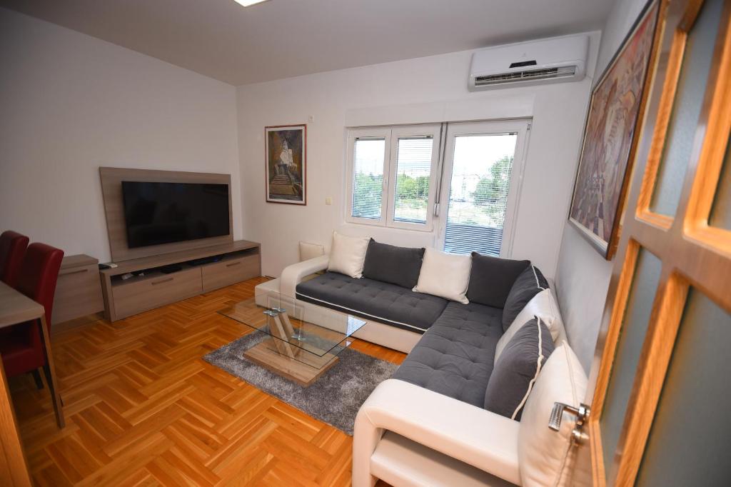 New apartment located in the heart of Niksic. photo 1