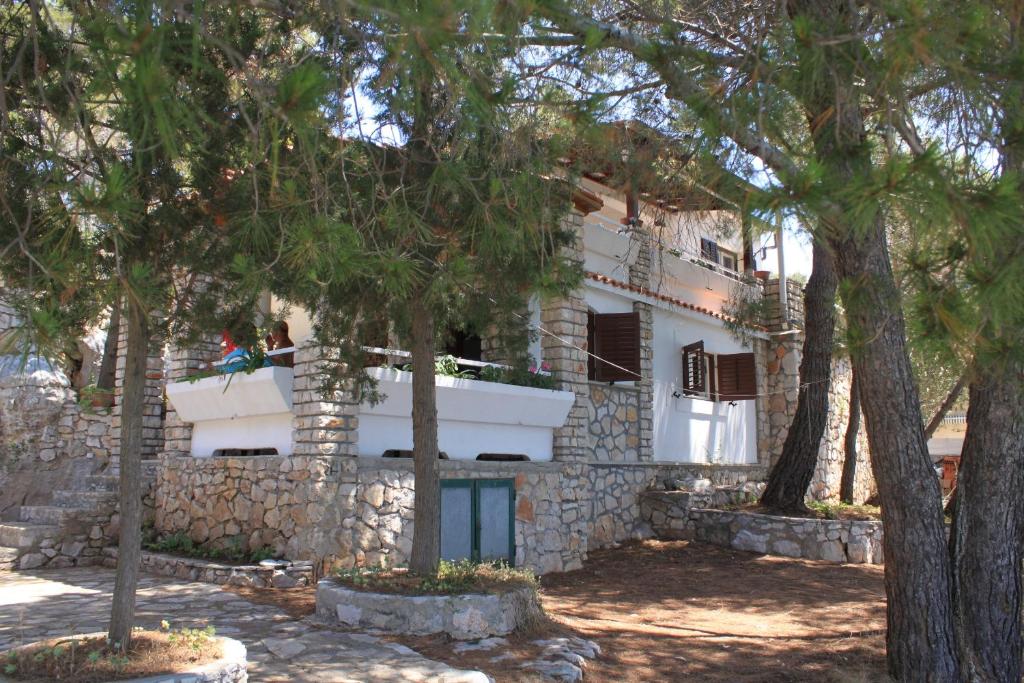 Seaside secluded apartments Lavdara, Dugi otok - 8114 photo 1